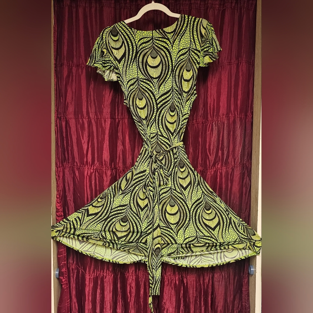 ANTONIO MELANI Vibrant Green Asymmetrical Dress